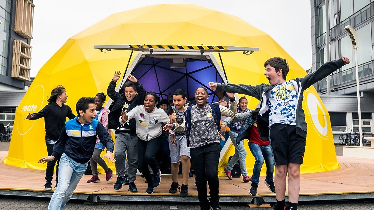 Przedszkole w wiosce przesiedleńców w Donglian 