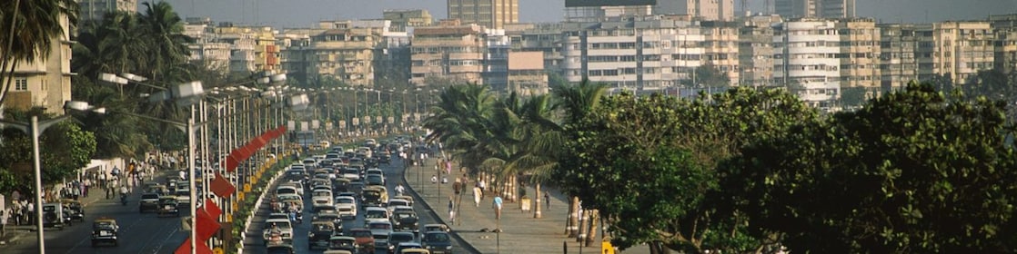 Korek na Marine Drive w Bombaju, w Indiach