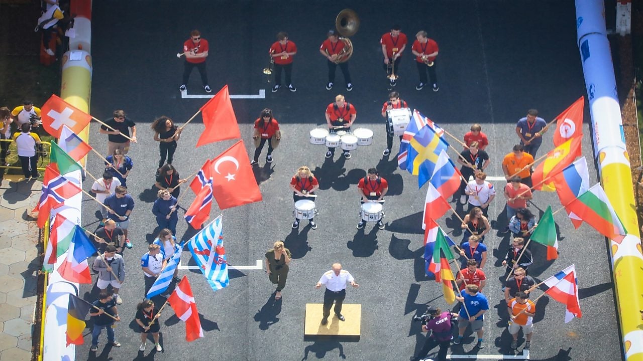 Shell Rachel Riley w bolidzie Shell podczas pierwszego dnia Shell Make the Future Live w Londynie.