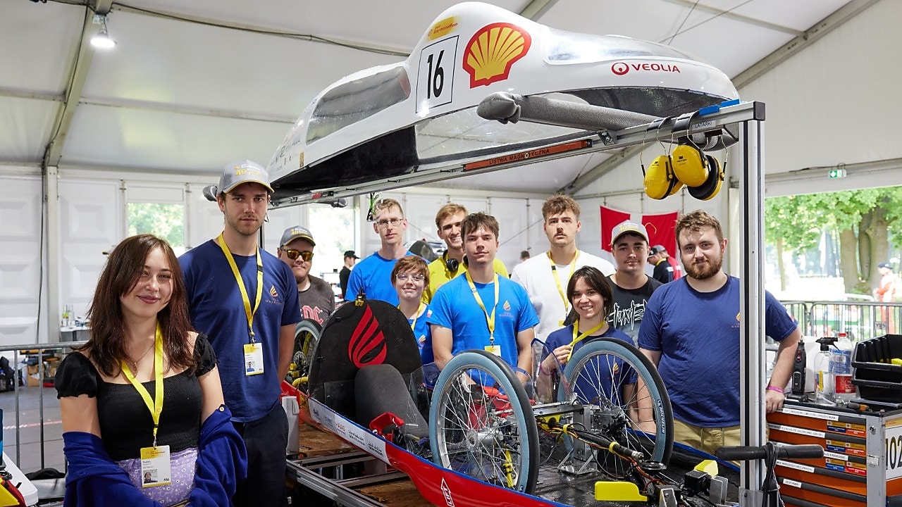 TEAM IRON WARIORS_ Politechnika Łódzka – studenci Politechniki Łódźkiej z bolidem