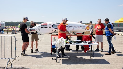 TEAM ROTOR- PAŃSTWOWA AKADEMIA NAUK STOSOWANYCH- studenci Państwowej Akademii Nauk Stosowanych z bolidem