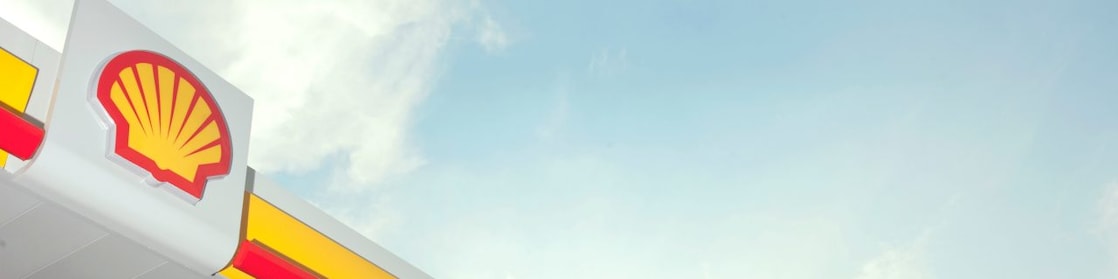 Muszelka Shell na stacji benzynowej