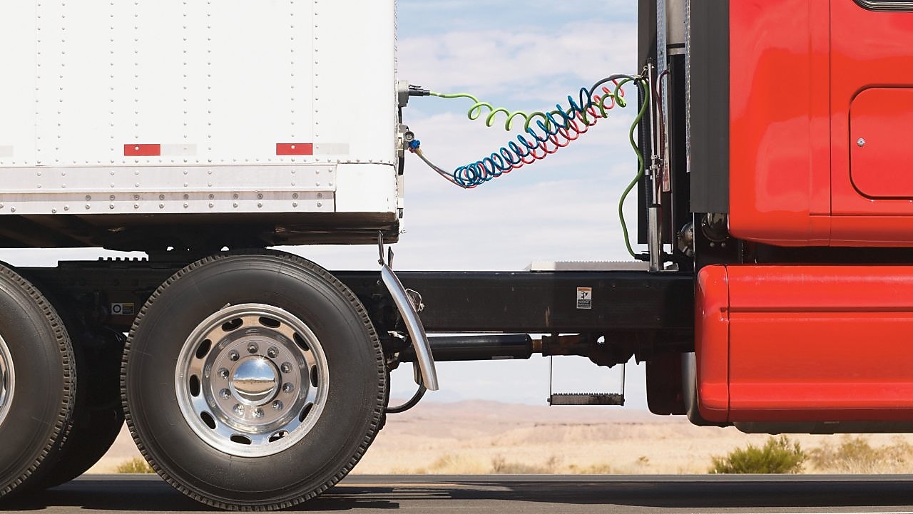 Ciężarówka na autostradzie