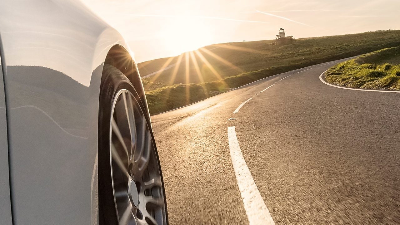 Kiedy wymiana opon na letnie? Poradnik bezpiecznego kierowcy