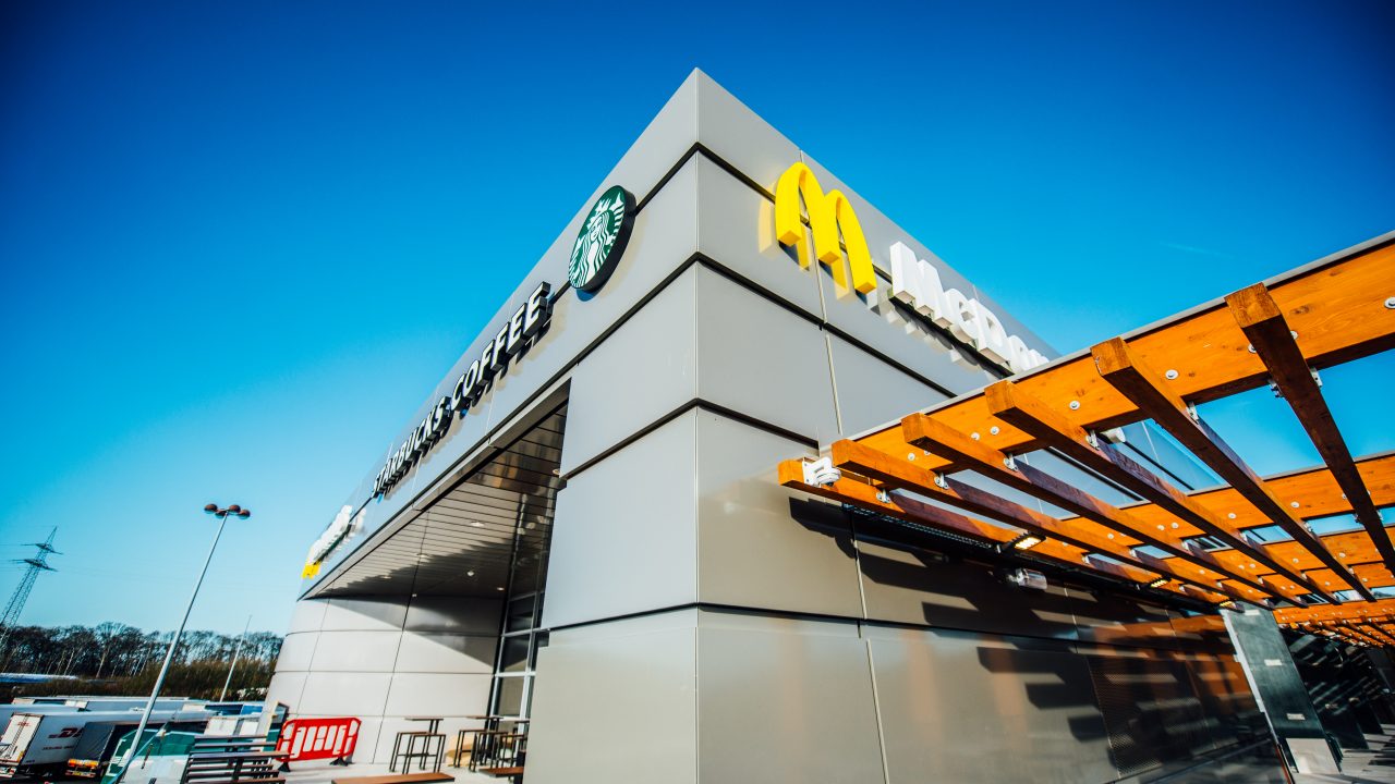 Shell Berchem, w tym Starbucks i McDonald’s