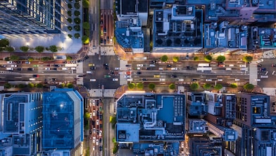 Jak geofencing sprawdza się w zarządzanie flotą pojazdów?