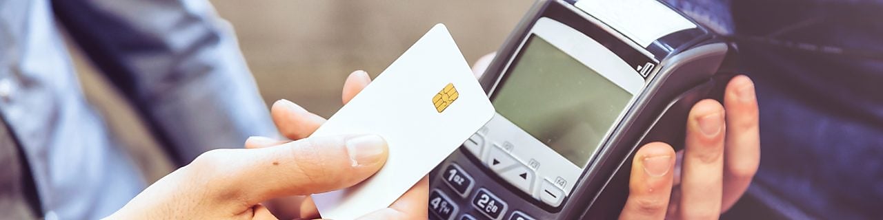 W jaki sposób złodzieje kradną paliwo na karty flotowe? Phishing, skimming, siphoning