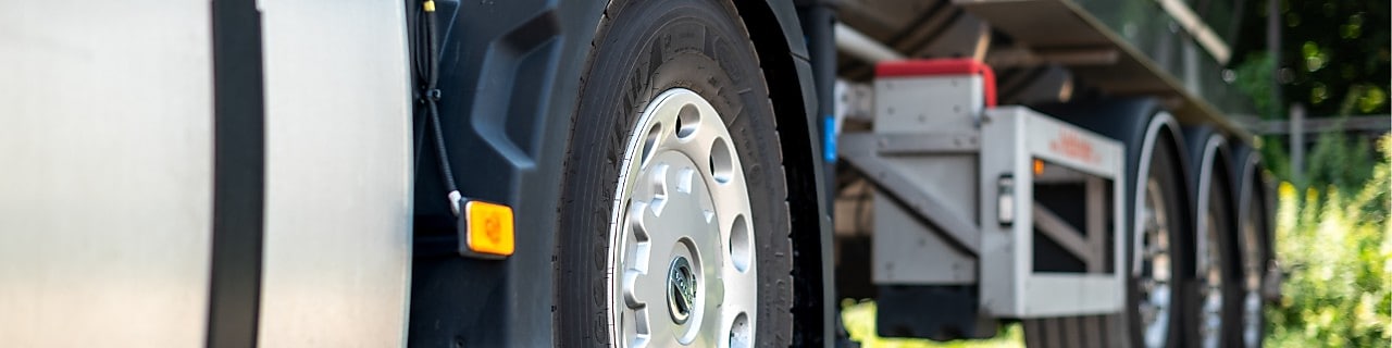 Bieżnikowanie opon – co powinieneś wiedzieć?