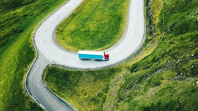 Co oznacza wprowadzenie kompensacji emisji dwutlenku węgla w Twojej firmie?