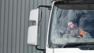 Parkingi, myjnie i czyszczenie cystern dla samochodów ciężarowych