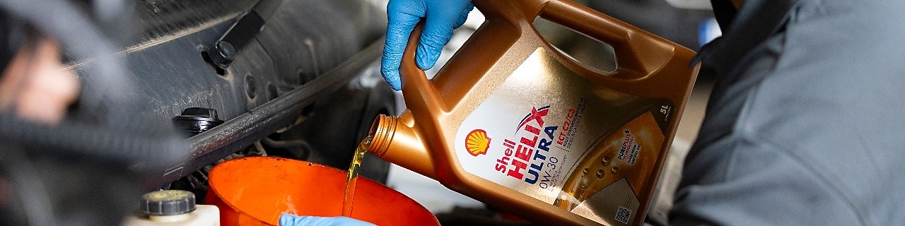 czy można dolać olej do ciepłego silnika zdjęcie tytułowe