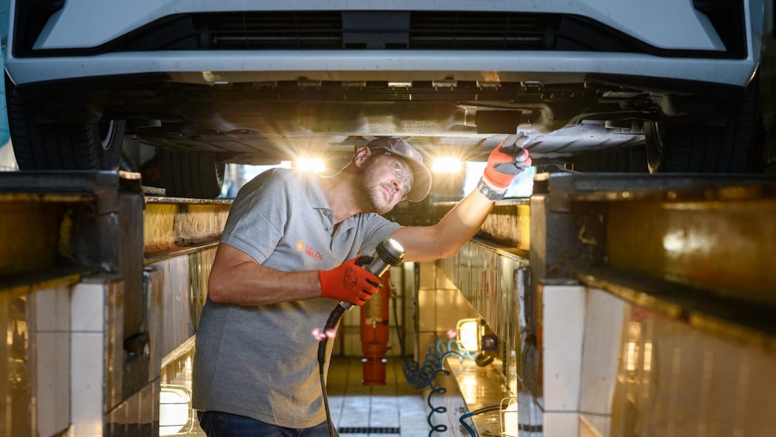 nagły spadek mocy silnika mechanik szuka przyczyn