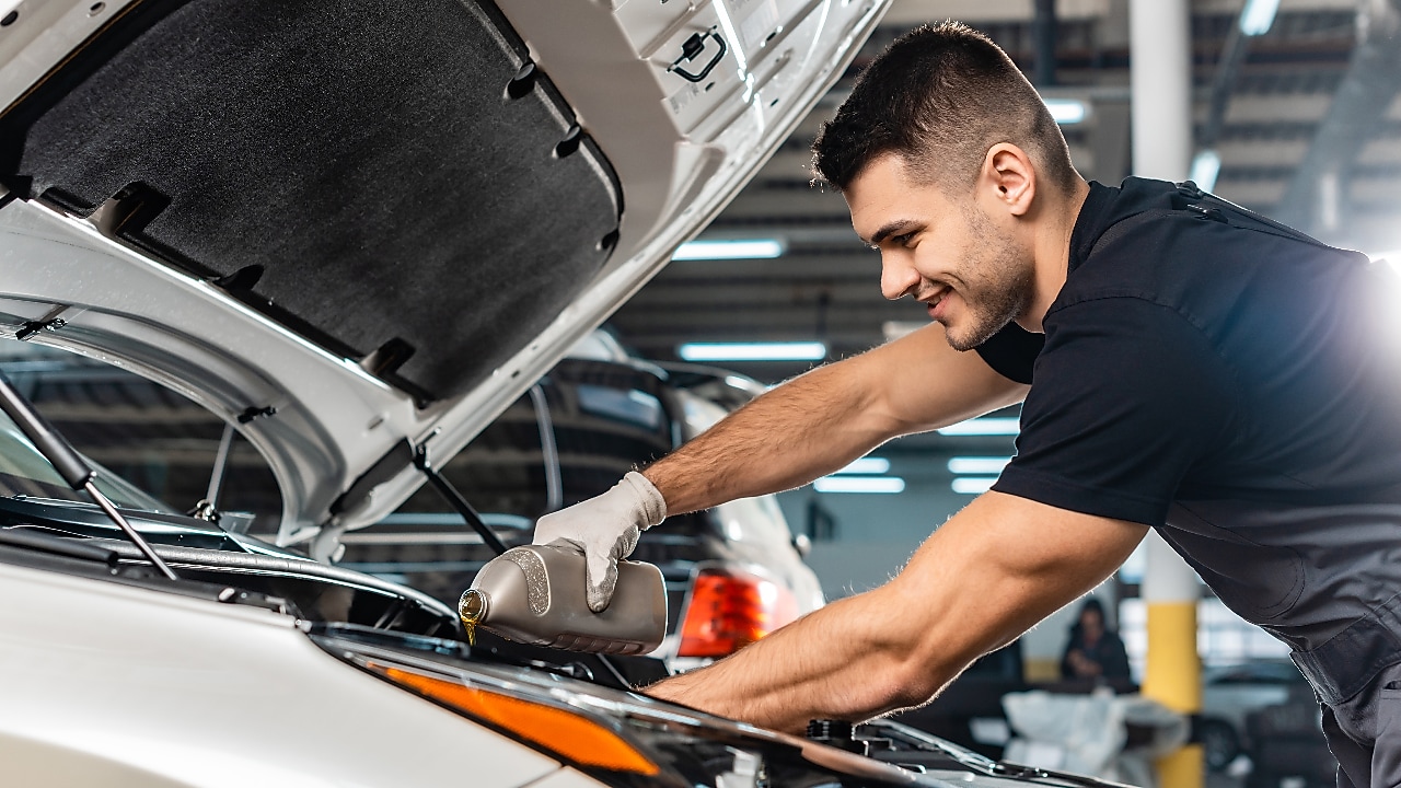 Dowiedz się, jakie oleje silnikowe 0W-20 wybrać