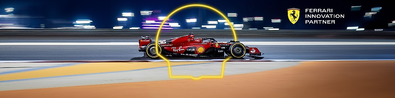 dystrybutory v-power na podjeździe na stacji Shell