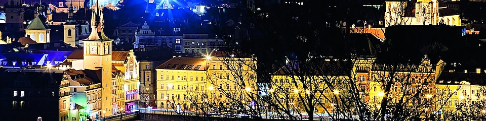 Widok Pragi nocą