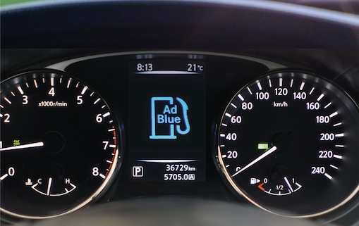 speedometer-shows-adblue-sign