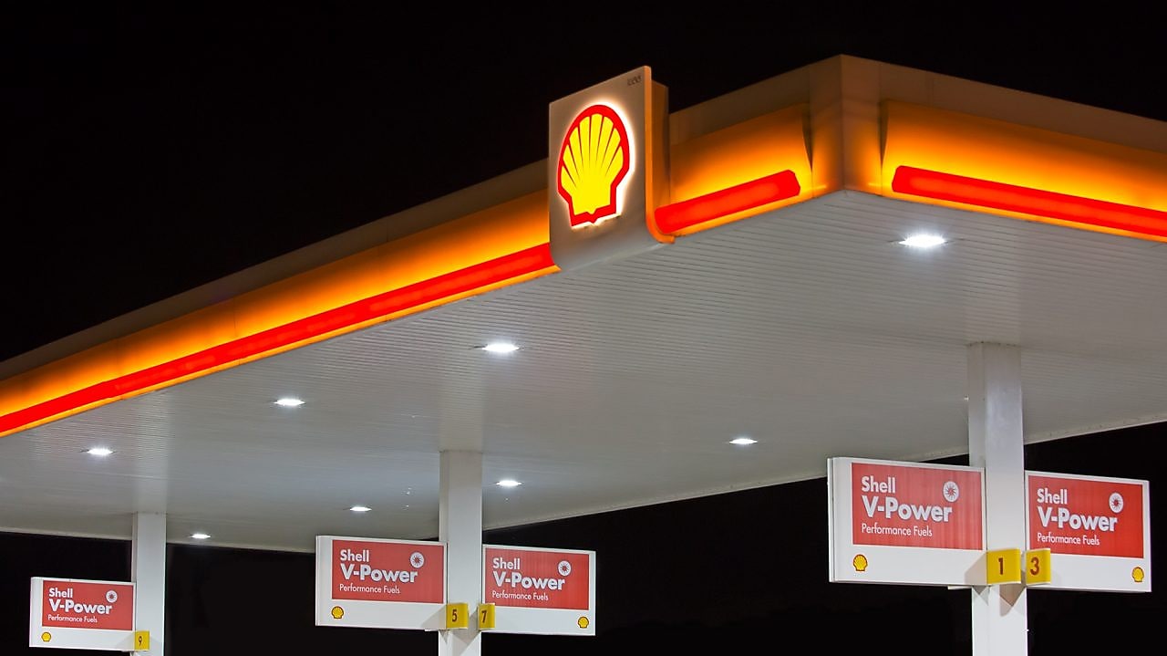 Shell forecourt pecten night